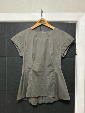 Theory Olive Gray Short-Sleeve Peplum Top